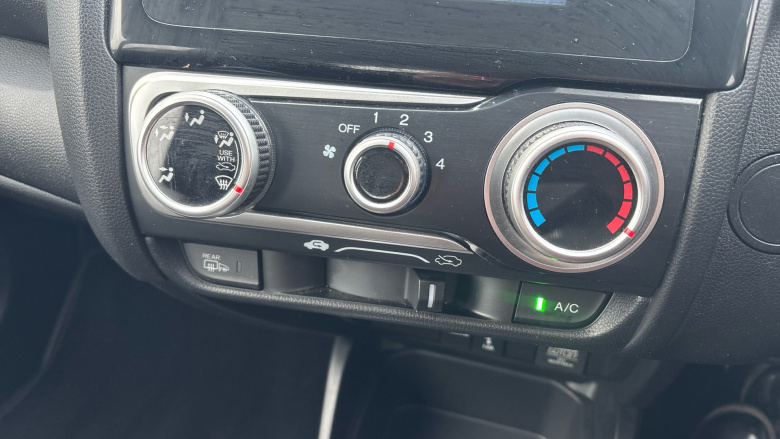 Honda Jazz 1.5 i-VTEC Sport Navi 5dr Petrol Hatchback